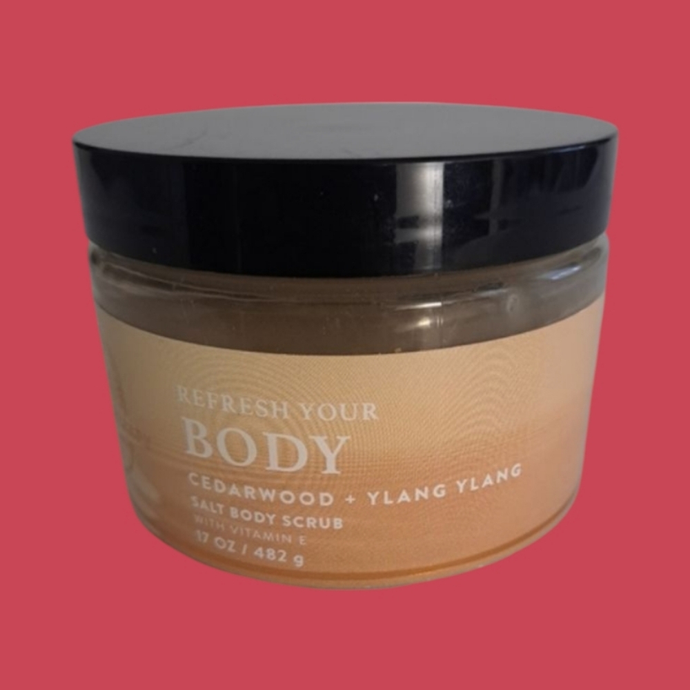 Bath & Body Works Aromatherapy Essential Oil Cedarwood YlangYlang Body Scrub New